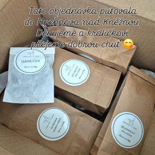 Objednávka, která putovala za králíčkem až do Rychnova. Děkujeme a přejeme dobrou chuť ☺️ #kralici #kralicci #hlodavci...