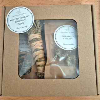 ✨️Dostala jsem nápad, a když dostanu nápad musím ho ihned realizovat. Díky tomu vznikly tyto mini dárkové boxíky 😊 Budou...